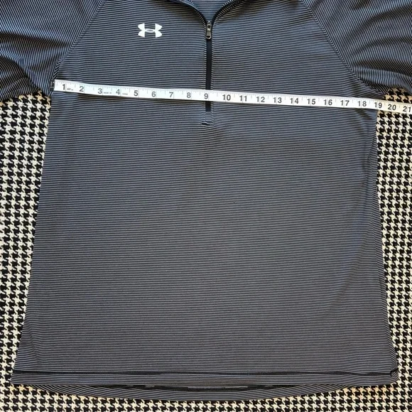 Under Armour | Quarter-Zip Pullover - Picture 10 of 10